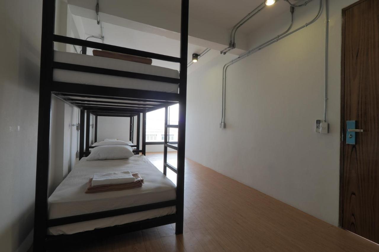 Labkoff Cafe And Hostel Kanchanaburi Ngoại thất bức ảnh